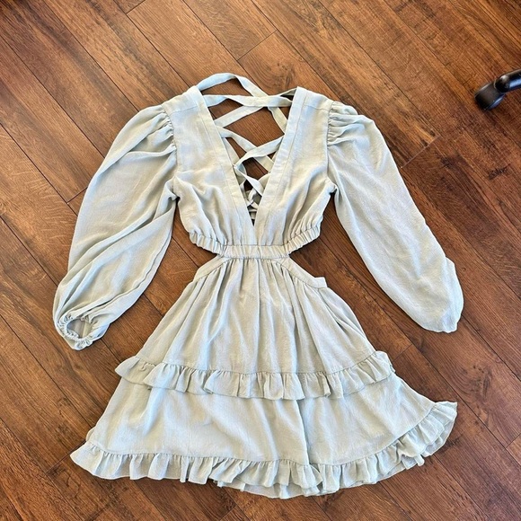 ELLIATT CUTOUT DRESS MINI SAGE S - Picture 5 of 8